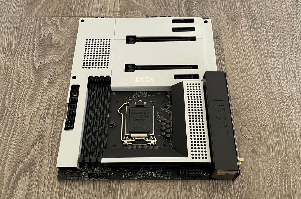 NZXT N7 Z490 review photos 08