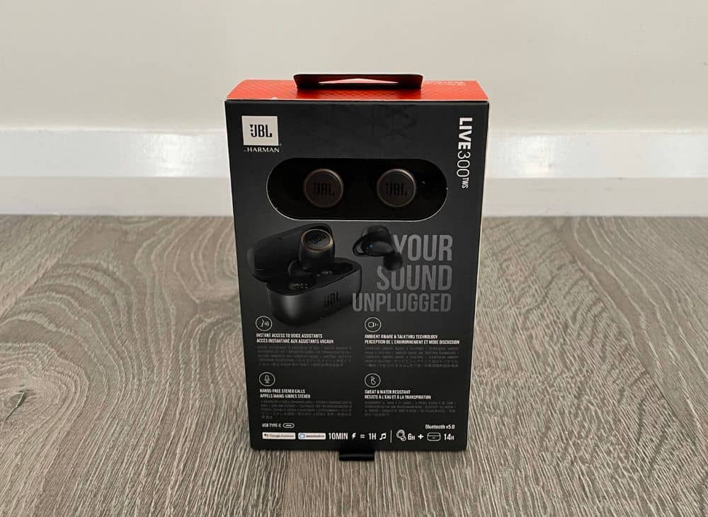 JBL Live 300 TWS Review 02