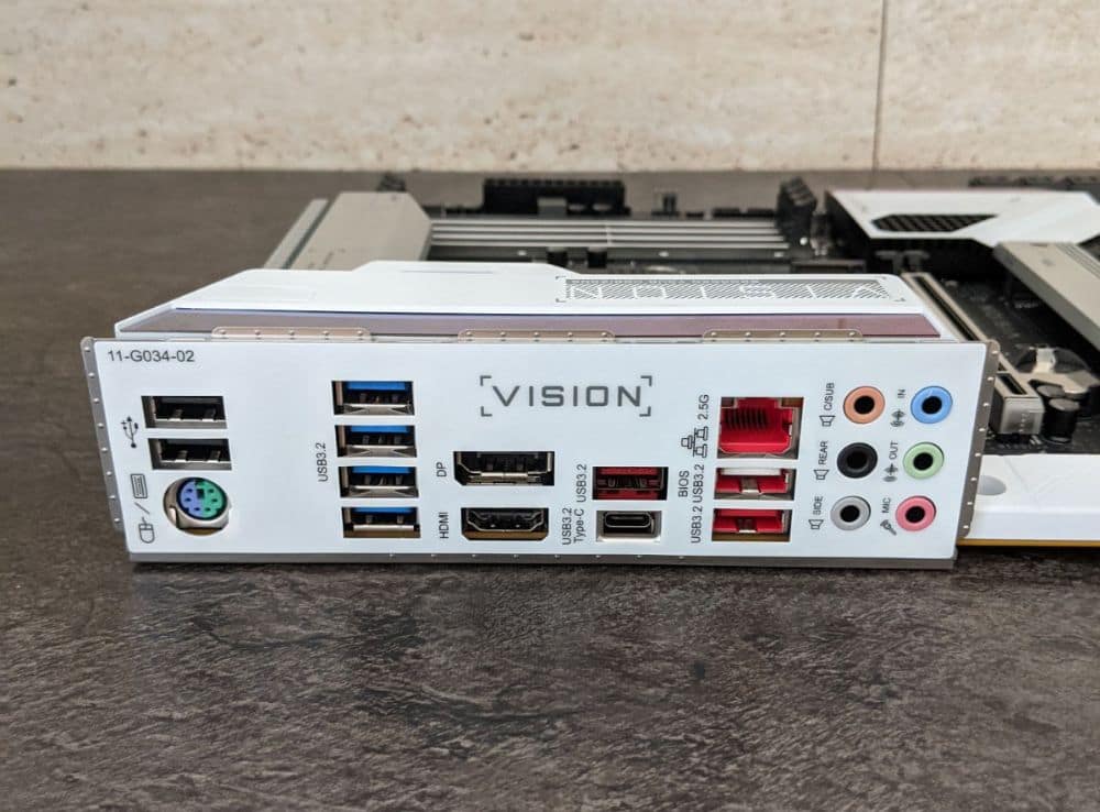 Gigabyte Z490 Vision G photos 06