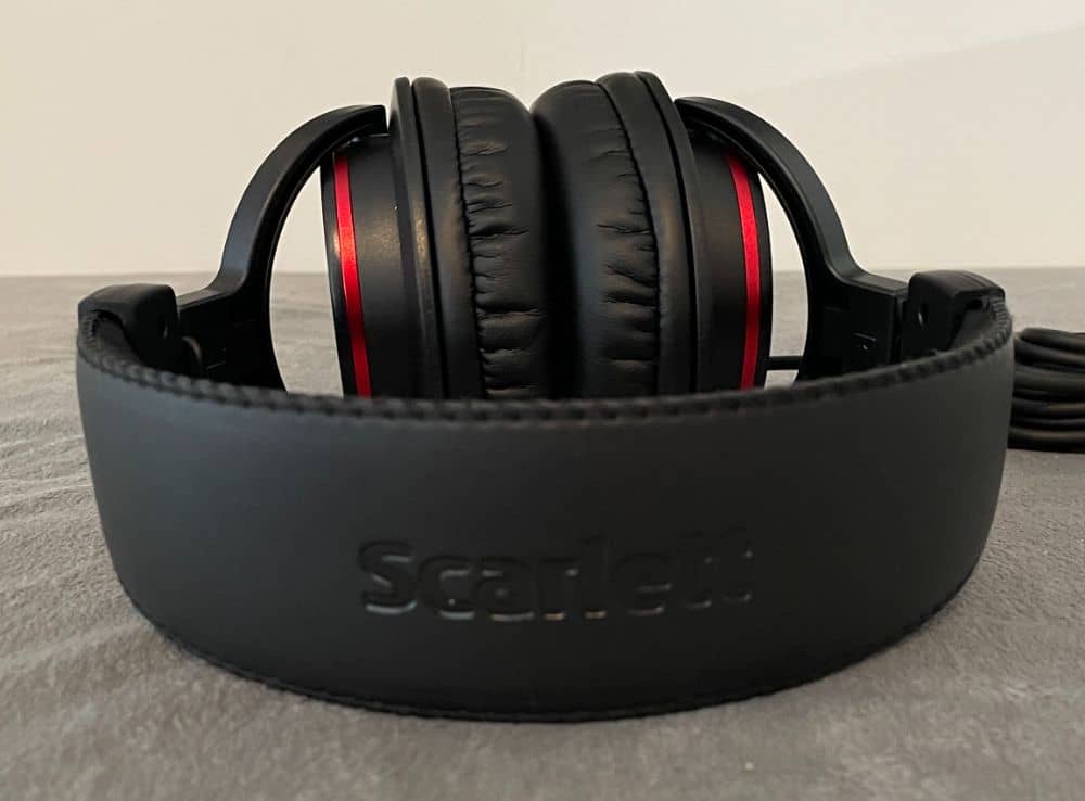 SCARLETT STUDIO REVIEW9