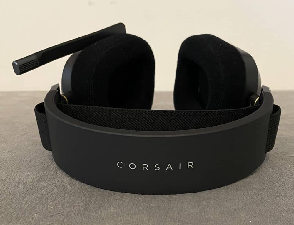 Corsair HS80 Wireless Review 10