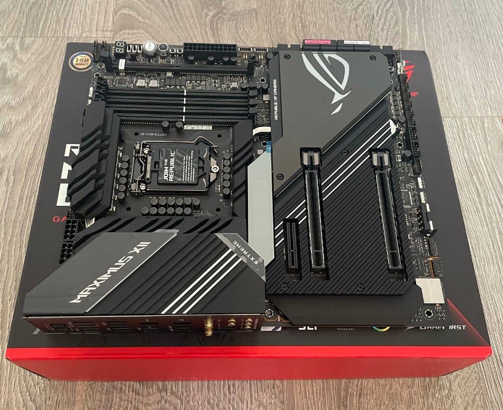 ASUS Maximus Z490 Extreme Review 08