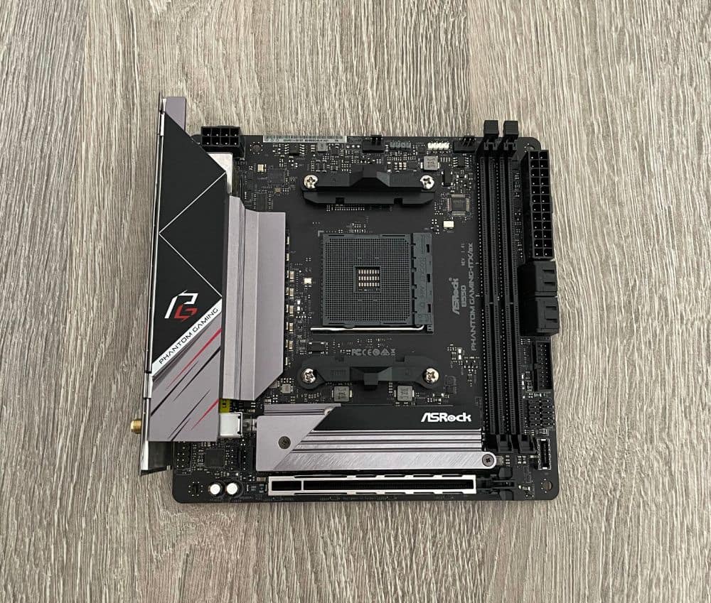 ASRock B550 Phantom Gaming-ITX/ax Motherboard Review