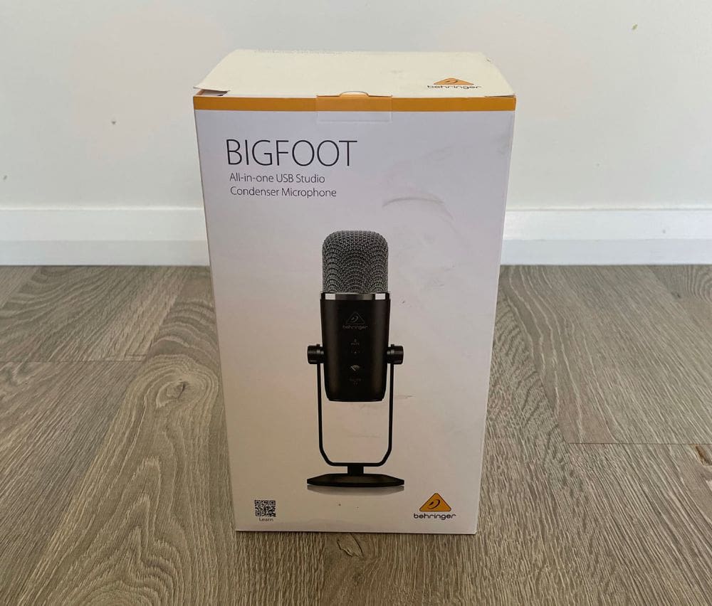 Behringer Bigfoot review photos 01