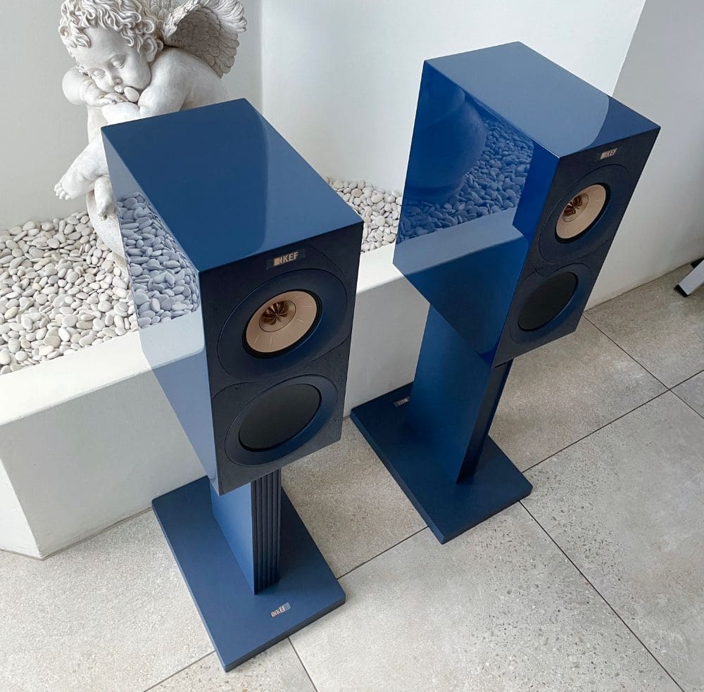 kef r3 meta review6