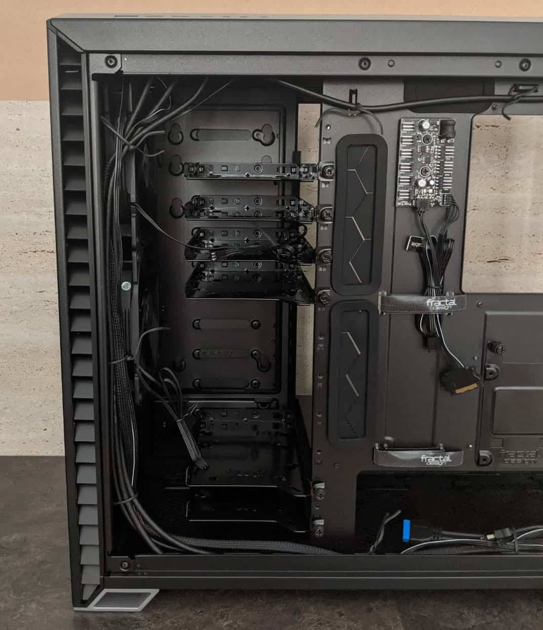 Fractal Design Vector RS Photos 21