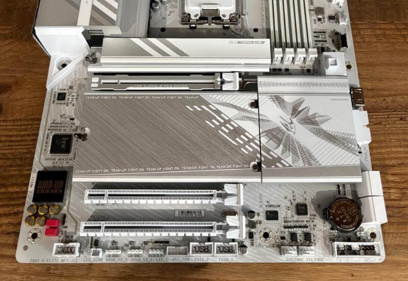 GIGABYTE Z890 AORUS ELITE WIFI7 review5 GIGABYTE Z890 AORUS ELITE WIFI7 ICE Review: The Perfect Balance of Performance and Features
