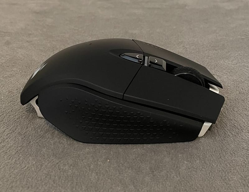 corsair m65 rgb ultra wireless review8 Corsair M65 RGB Ultra Wireless Mouse Review