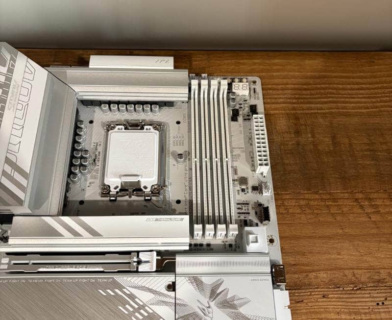 GIGABYTE Z890 AORUS ELITE WIFI7 review8 GIGABYTE Z890 AORUS ELITE WIFI7 ICE Review: The Perfect Balance of Performance and Features