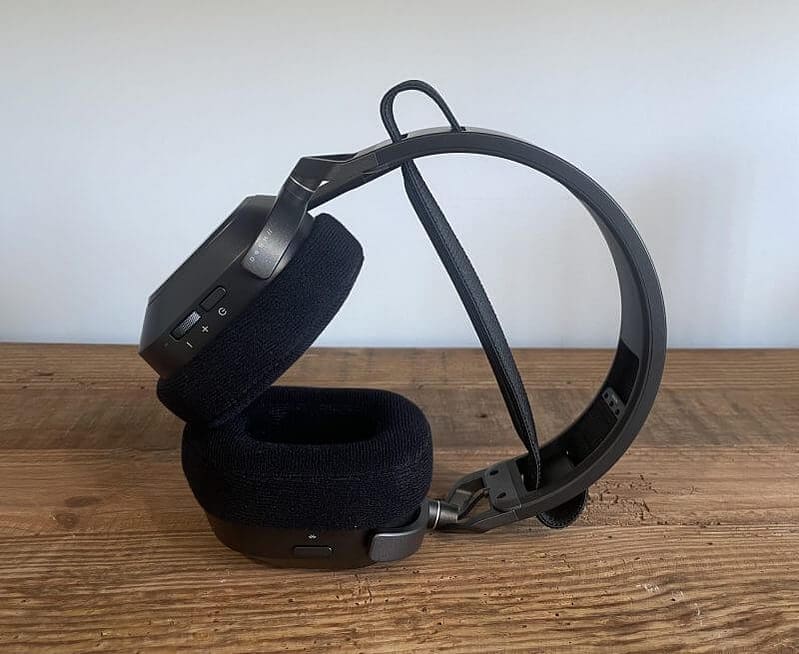 corsair hs80max review8 Corsair HS80 Max Wireless Headset Review