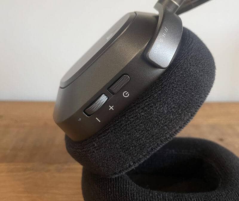 corsair hs80max review9 Corsair HS80 Max Wireless Headset Review