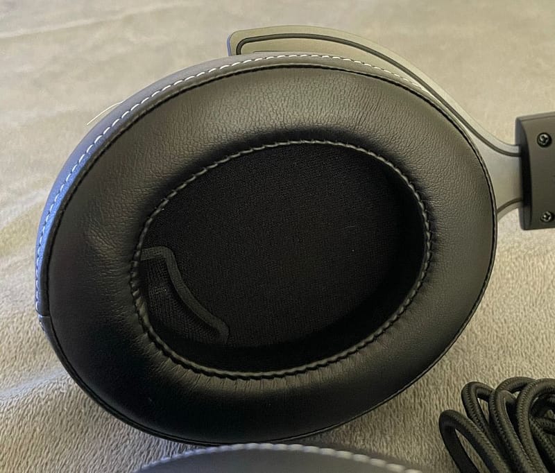 corsair hs60 haptic review 09 Corsair HS60 Haptic Headset Review