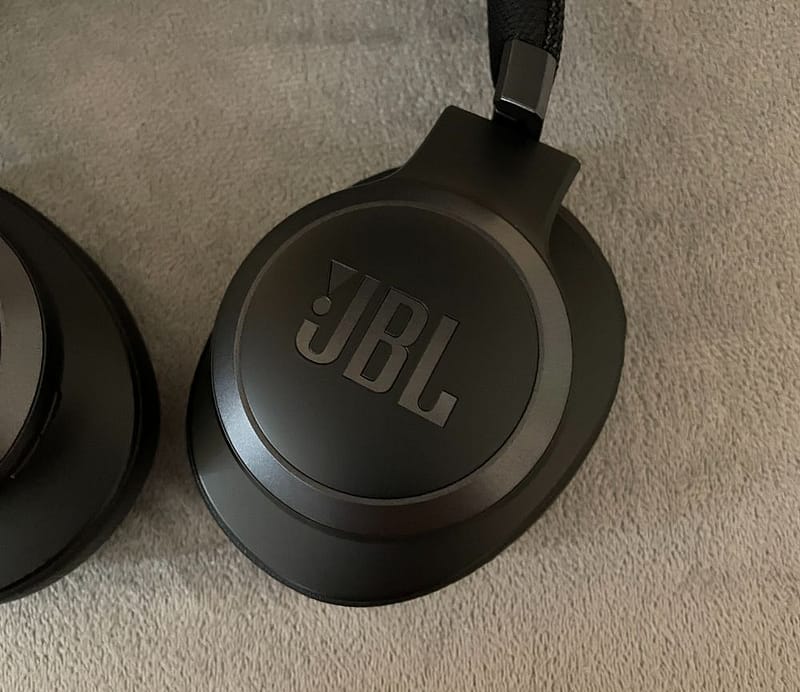 JBL Live 660 NC Review 06 JBL Live 660NC Headphones Review