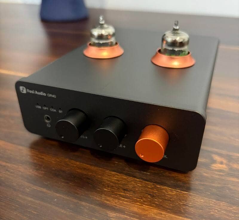 fosi gr40 review4 Fosi GR40 Review: A Compact Tube Amplifier That Delivers Warmth and Versatility