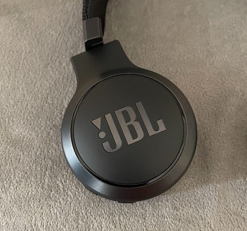 JBL Live 460 NC Review 06 JBL Live 460NC Headphones Review