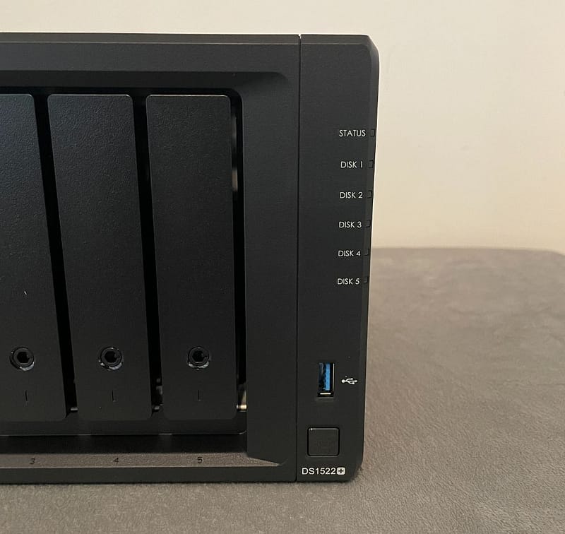 synology ds1522 plus review00010 Synology DS1522+ 5 Bay NAS Review