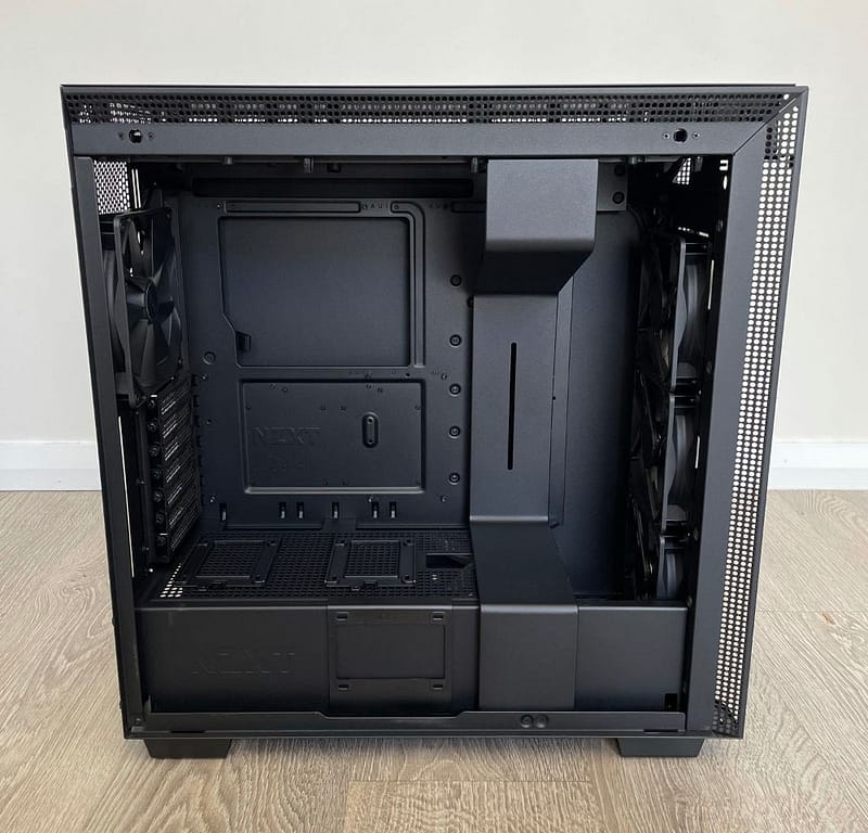 NZXT H710 photos 12 NZXT H710 Review