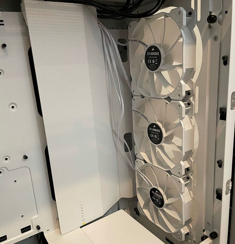 Corsair 5000X review 15 Corsair iCUE 5000X RGB Tempered Glass Case Review