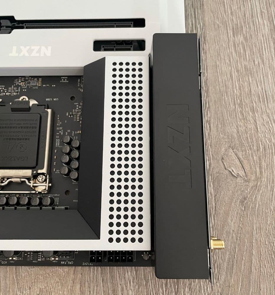 NZXT N7 Z490 review photos 11