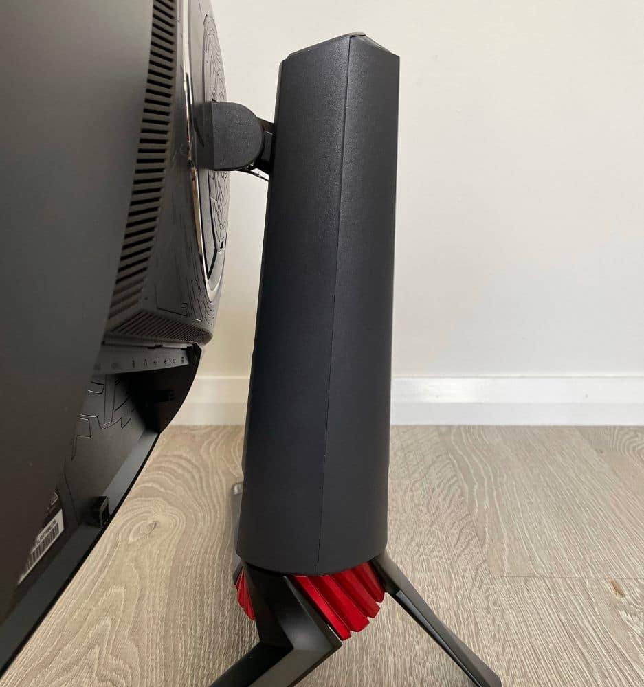 ASUS XG32VQR review photos 08