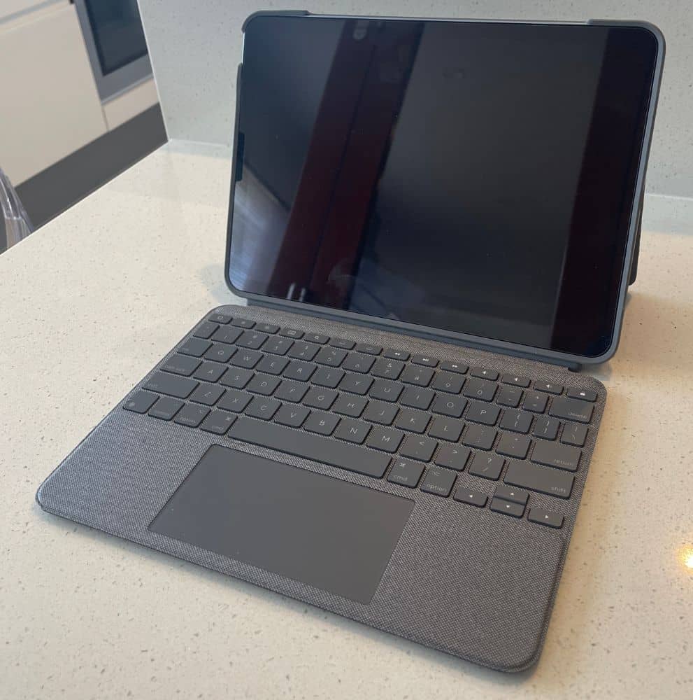 logitech combo ipad review screens8