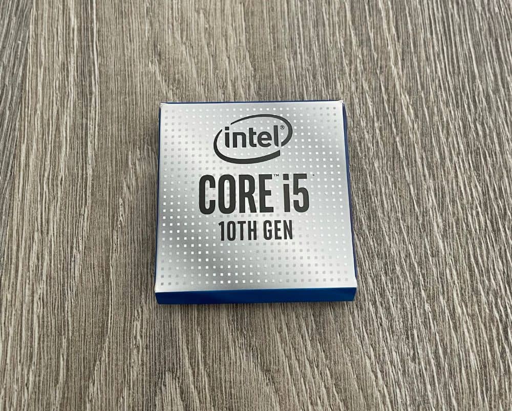 Intel Core i5-10600K Desktop Processor 6 Cores up to 4.8 GHz Unlocked  LGA1200 (Intel 400 Series Chipset) 125W